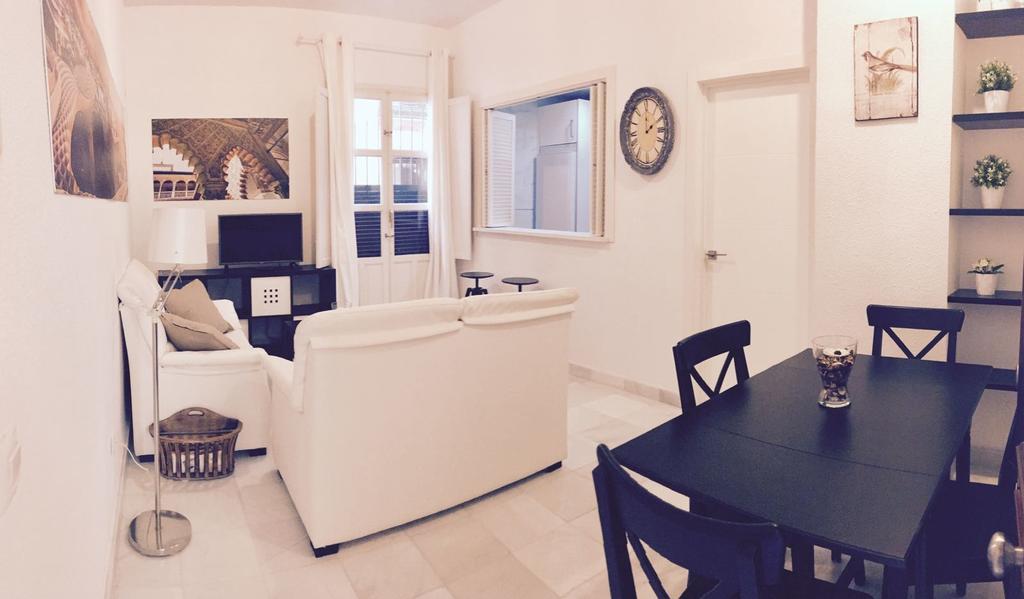 Apartment Barrio Santa Cruz